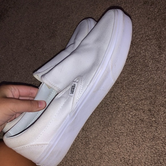 white slip on vans womens 8.5